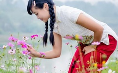 不断奶被轮流吃